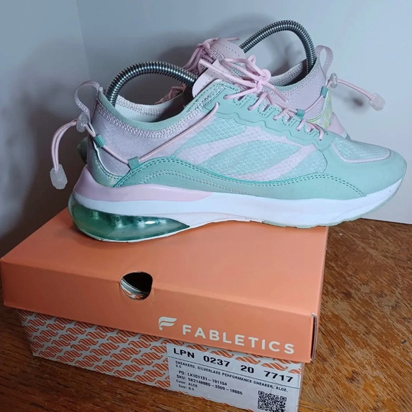 Fabletics Silverlake Performance Sneakers Size 8.5 Women’s White Flower back - Picture 4 of 9